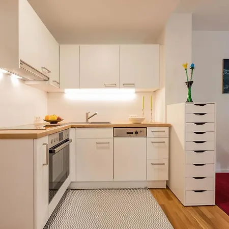 Mandelbaum شقة نيوستيف ام ستوبيتا